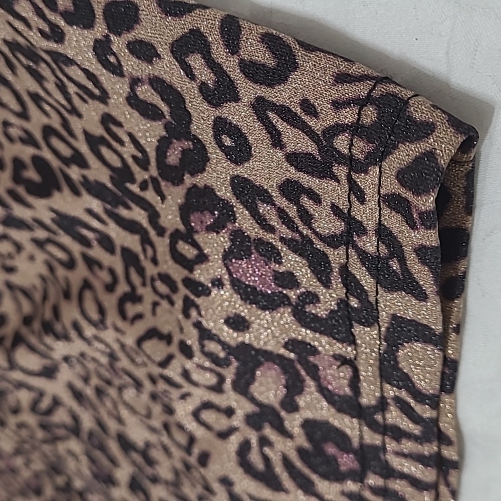 🆕️ superdown 'Laurie' Faux Wrap Dress - Picture 9 of 12
